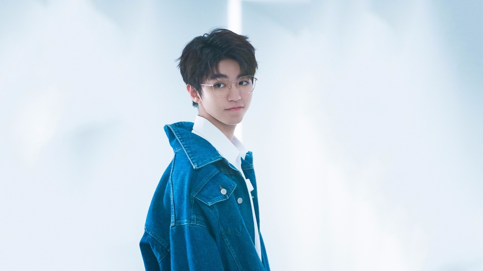 开云体育官方网入口-滑雪公开赛青少年组刷新多个最佳成绩，全国青少年夏季滑雪挑战赛直播